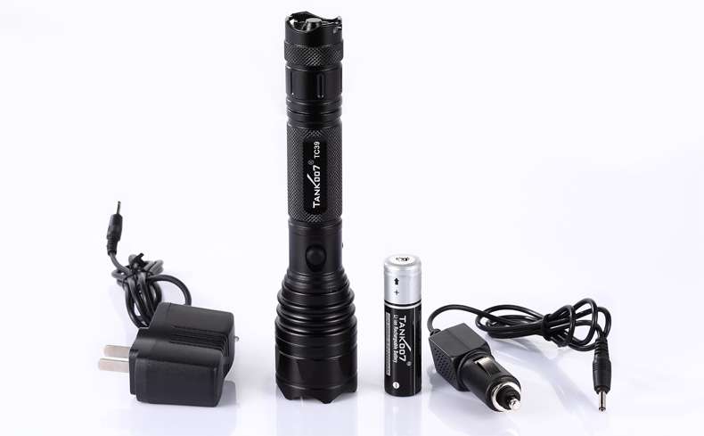 強(qiáng)光手電筒批發(fā)廠(chǎng)家 強(qiáng)光手電筒批發(fā)廠(chǎng)家