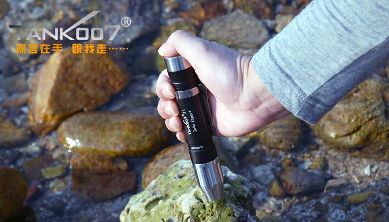 新手收藏家必用珠寶玉石鑒定工具——TANK007照玉手電筒！